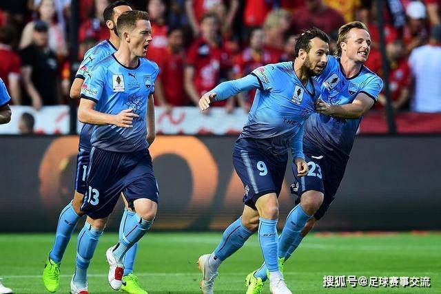 ESPN：楚阿梅尼和皇马续约至2031年，穆帅明确其中场核心地位